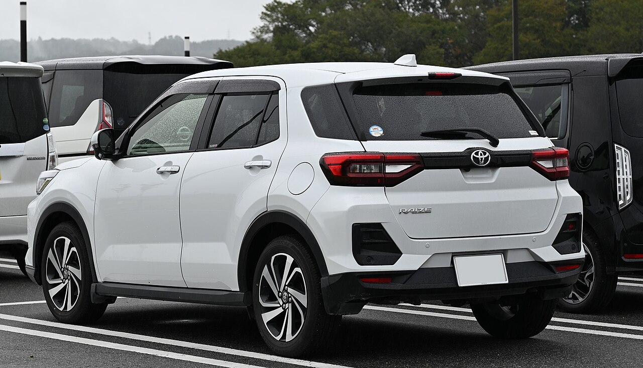 Toyota Raize — representative rear view