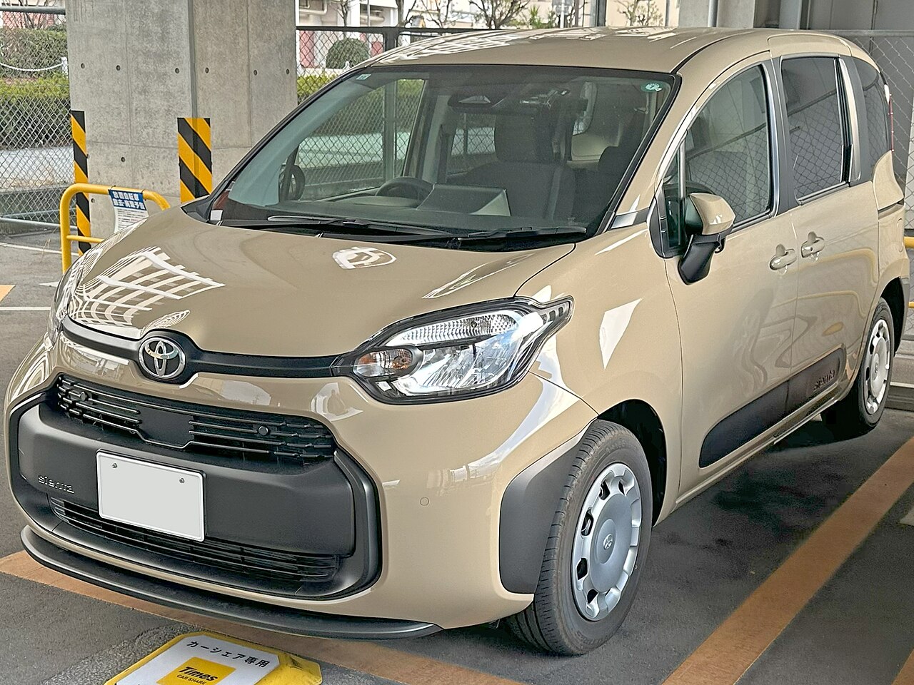Toyota Sienta — representative Japanese-market example